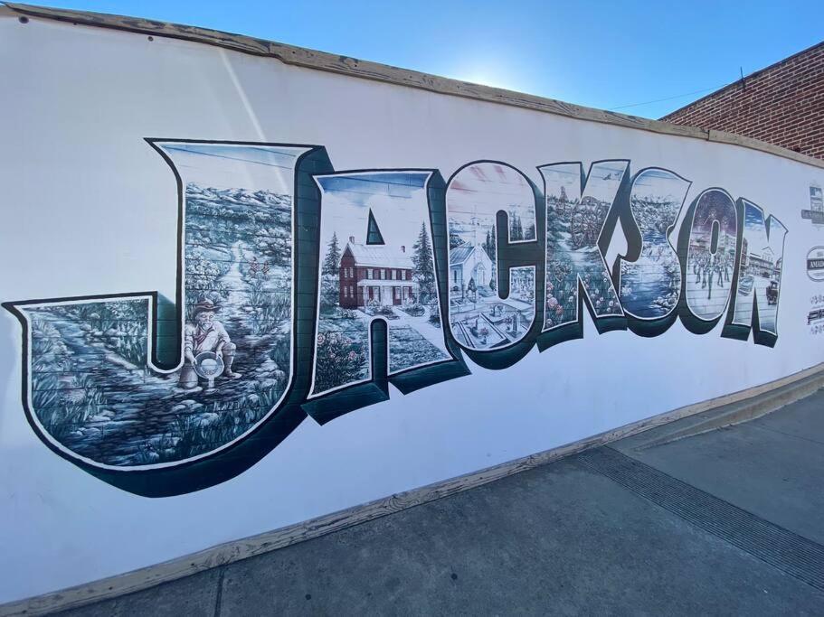Spacious Downtown Jackson Retreat- Historic Hangout Exterior foto